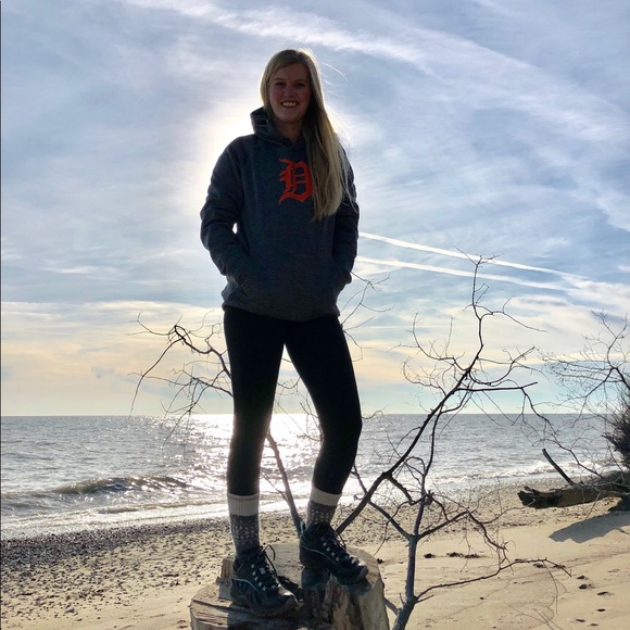 Meet your Posher, Molly - Picture 1 of 1